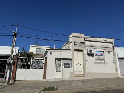 Casas y Apartamentos en Venta en Barrio Oeste, Mercedes, Soriano
