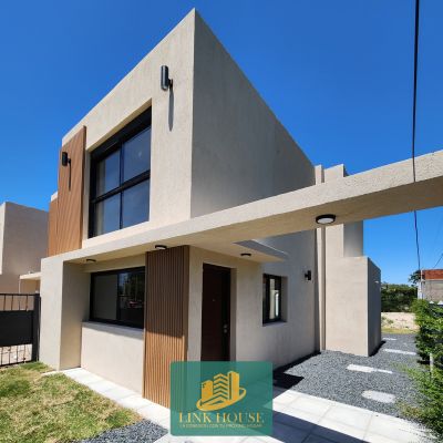 Casa en Venta en San José de Carrasco, Ciudad de la Costa, Canelones