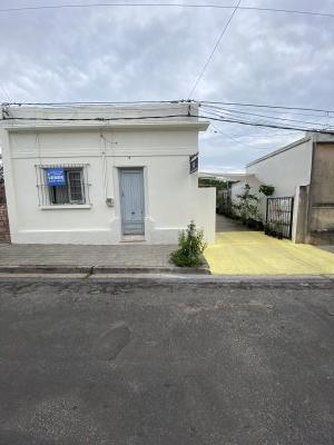 Casa en Venta en PLAZA LAVALLEJA, Mercedes, Soriano