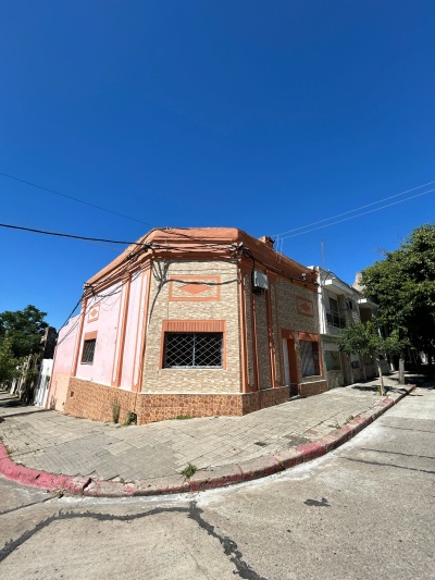 Casa en Alquiler en CENTRO, Salto, Salto