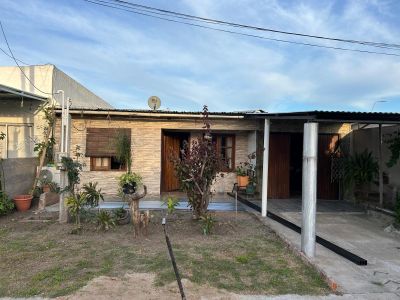 Casa en Venta en BARRIO DELFIN, Fray Bentos, Río Negro