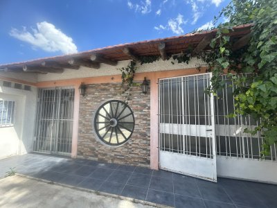 Casa en Venta en La Paz, Canelones