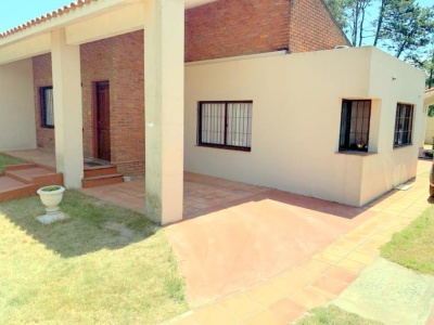 Casa en Venta en El Pinar, Ciudad de la Costa, Canelones