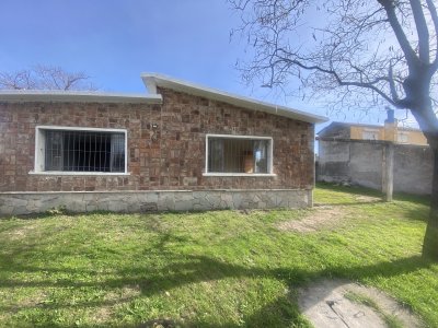 Casa en Venta en Paso Carrasco, Ciudad de la Costa, Canelones