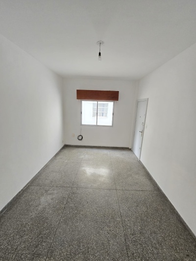 Apartamento en Alquiler en Centro, Montevideo