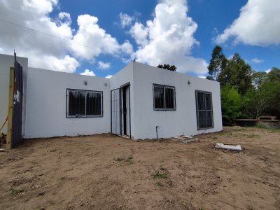 Casa en Alquiler en Colonia Nicolich, Canelones