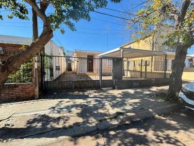 Casas en Venta,  Alquiler en Centro, Salto, Salto