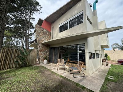 Casa en Alquiler en Lomas de Solymar, Ciudad de la Costa, Canelones