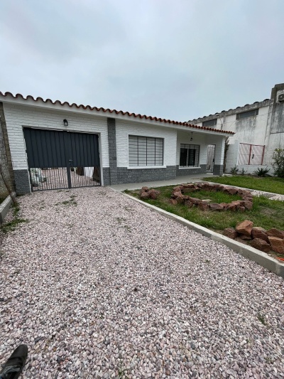 Casa en Alquiler en San José de Carrasco, Ciudad de la Costa, Canelones