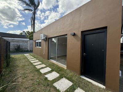 Casa en Alquiler en Shangrilá, Ciudad de la Costa, Canelones