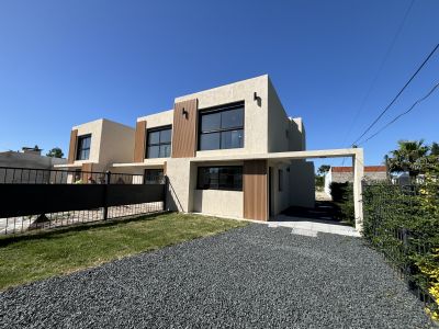 Casa en Venta en San José de Carrasco, Ciudad de la Costa, Canelones