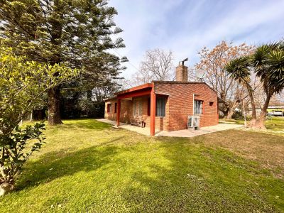 Casa en Alquiler en Colonia Nicolich, Canelones