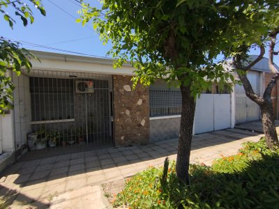 Casa en Venta en SHOPPING, Salto, Salto